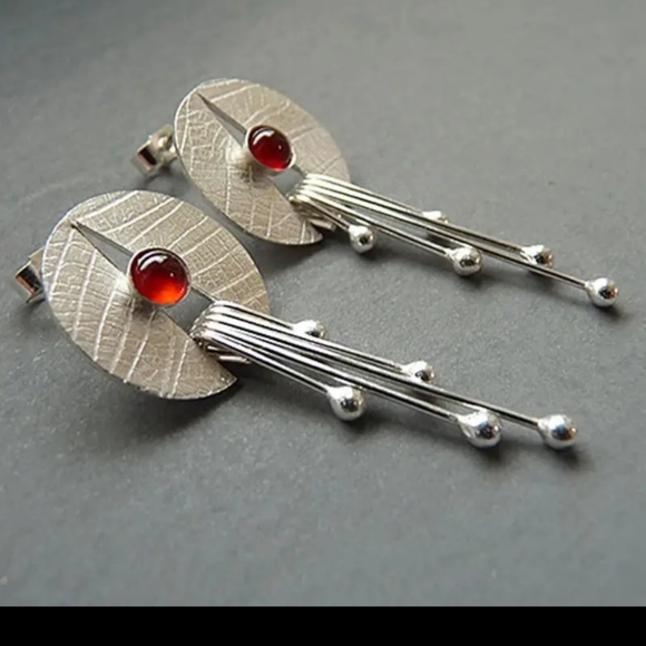 NEW UNIQUE SILVER PLATED TEARDROP EARRINGS - Picture 4 of 6